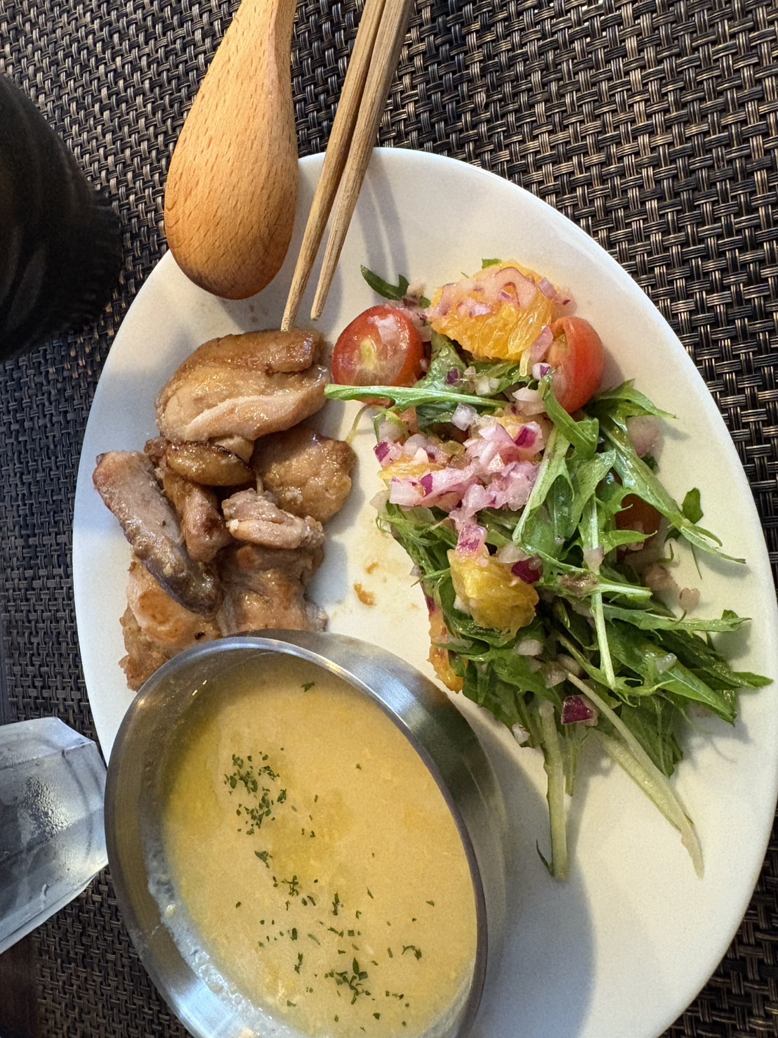 鶏の薬膳プレート